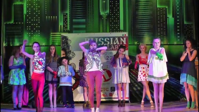 Hand perfomance at the Russian Label Vogue Ball