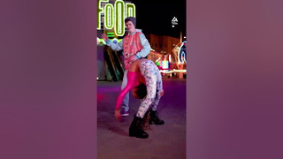 Duo Performs Interesting Dance Moves Together | People Are Awesome