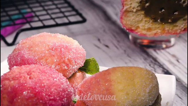 Пирожное – Персики