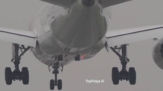 Шасси самолётов в замедленной съёмке