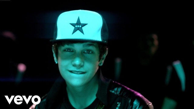 Austin Mahone – Say You’re Just A Friend (feat. Flo Rida) (Official Music Video)