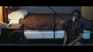 Aisha Badru – Bridges (Acoustic 2018!)