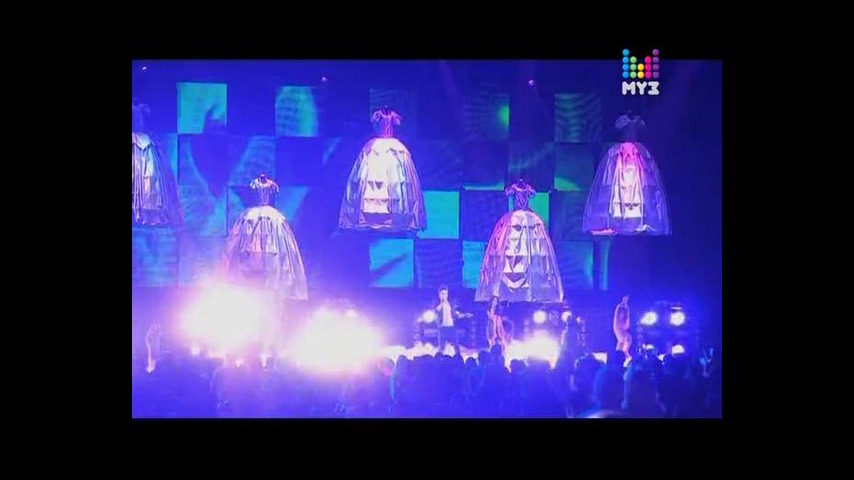 Дима Билан Feat. Юлия Волкова – Голая (Live @ Муз-ТВ 2012) - Mover.uz