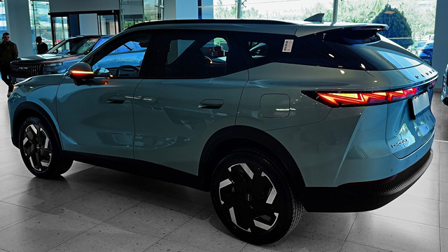 2026 Chery Omoda 7 – interior and Exterior Features