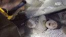 Турция: спустя 30 часов после землетрясения спасатели достают из-под завалов детей