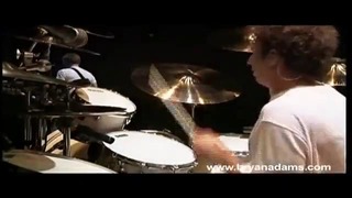 Bryan Adams – Remember – Live at The Budokan