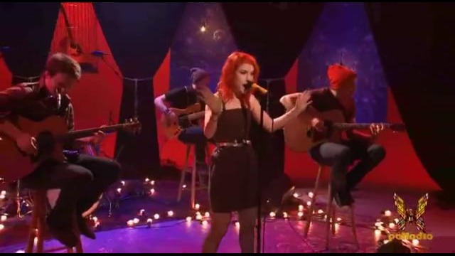 Paramore – Акустический концерт