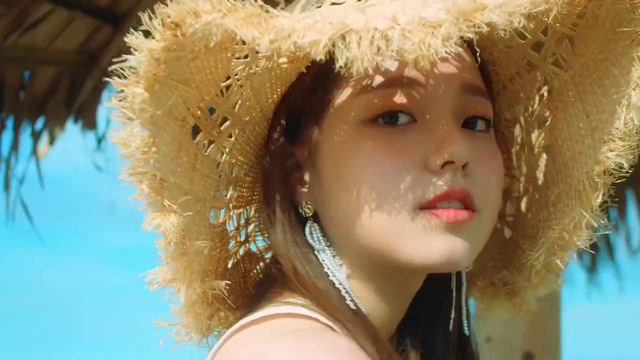 Rothy (로시) – ‘OCEAN VIEW’ (ft.CHANYEOL (찬열) of EXO) Official MV