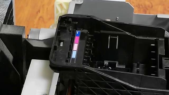 Как снять печатающую головку Epson R290, T50, P50, TX650, L800, R270 и прочих