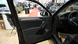 NEW 2024 Volkswagen Tiguan Life 2.0 TDI Premium SUV in details 4k