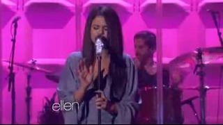 Selena Gomez Performs ‘Come and Get It