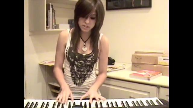 Christina Grimmie Singing ‘Never Say Never’ by Justin Bieber-’Stay’ by Miley Cyrus