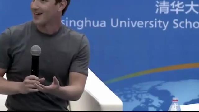 Mark Zuckerberg speaking chinese at Tsinghua University in Beijing! (BEST PART)