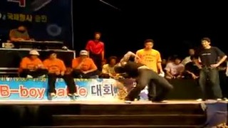 Jinjo Crew(Wing, Skim, Hong 10, Wild Joe, Fleta) vs Style Jinjo (Vero, FE, Coma, .)