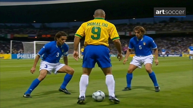 The Day Ronaldo Fenomeno Met Maldini & Cannavaro for the First Time