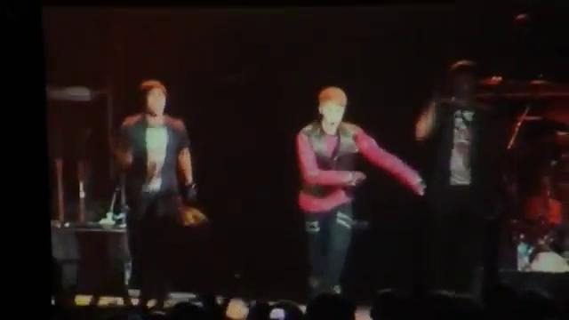 Justin bieber – Somebody to love (Live)