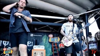 Beartooth – Beaten In Lips (LIVE! Vans Warped Tour 2014)