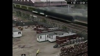 10 катастроф с поездами снятых на камеру
