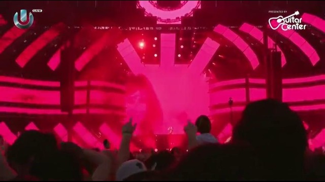 Armin van Buuren – Live Ultra Music Festival 2017 (Main Stage) Day 1