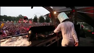 Marshmello – Feels (feat. Skrillex) [Official Music Video] 2017