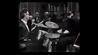 Joe Morello-1961 DrumSolo-Video