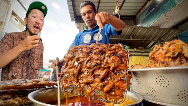 Экстремальная уличная еда в Индонезии. Уникальная местная еда на острове Ломбок