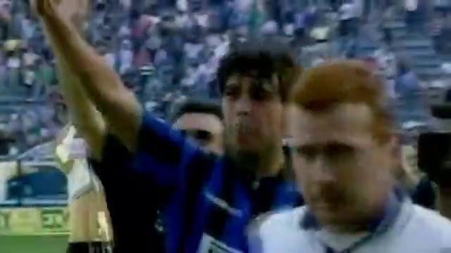 Alvaro Recoba – «It’s not easy to be me» by Odin