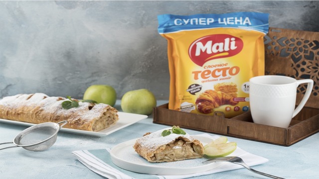 Tayyor xamirdan qilingan olmali shtrudel