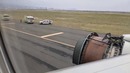 Двигатель Boeing развалился во время полета над Тихим океаном