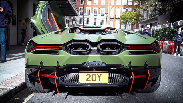 The FIRST Lamborghini Revuelto Arrived in London