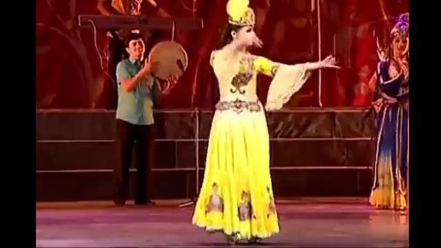 Уйгурская народная песня = Атуш падиси (аккорды города Атуш)