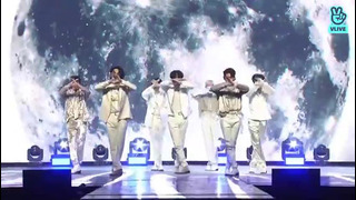 GOT7 – “Not By The Moon” [Showcase Stage]