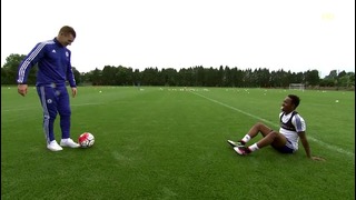Chelsea freestyler: Touch test 3