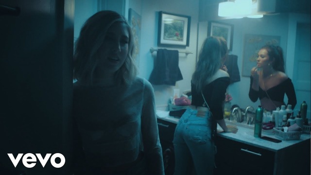 Maddie & Tae – Friends Don’t (Official Video 2018!)