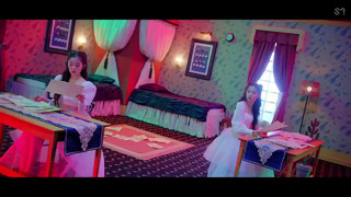 Red Velvet – IRENE & SEULGI – ‘Monster’ Official MV