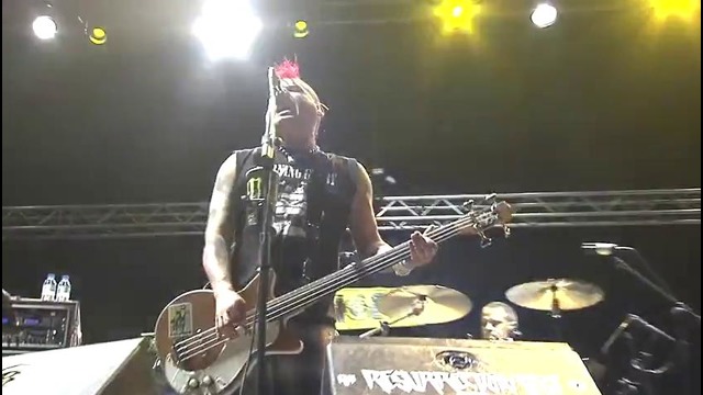 NOFX – Linoleum (Live at Resurrection Fest 2014)