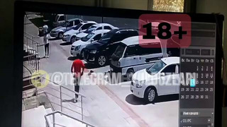 (+18) В Ургенче подросток упал с пятого этажа на автомобиль