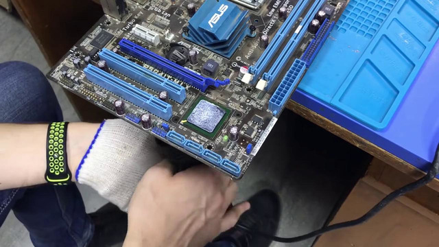 Вырвали слот под видеокарту(мать на am3+) / не работает спутниковый приёмник (gs b211)