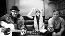 Lindsey Stirling – spontaneous jam session on the bus