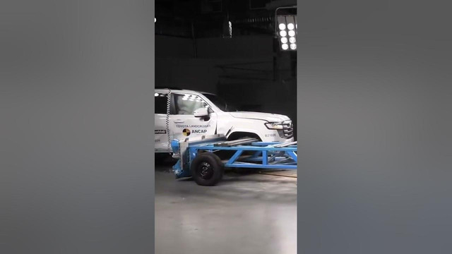 2023 Toyota LandCruiser Crash Test