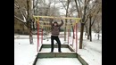 Парниша жжот)