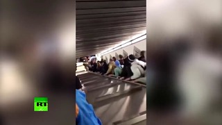 Очевидец заснял момент обрушения эскалатора в римском метро