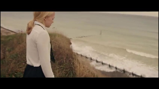 Gareth Emery & Standerwick ft. HALIENE – Saving Light (Official Video 2017)