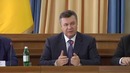 Президент Янукович В.Ф. Видит руками и трогает глазами
