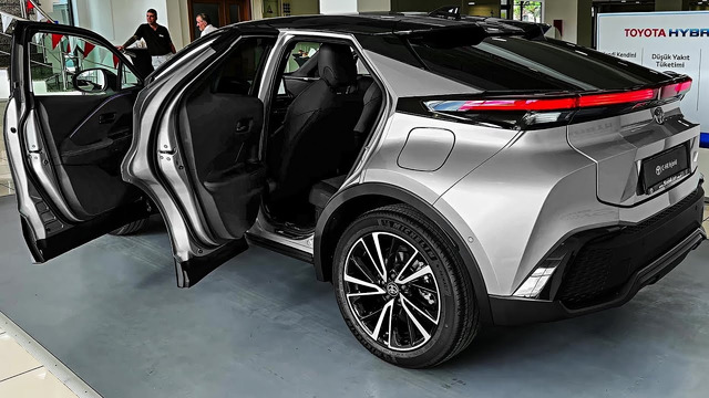 2024 Toyota C-HR – Very Cool Compact SUV