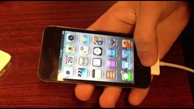 Siri успешно портирован на iPhone 4 и iPod touch