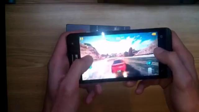 Обзор на Asus ZenFone 5, тест камеры, antutu, gps, тесты в играх