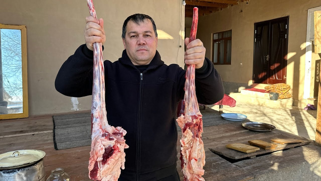 Тушеные Говяжьи Хвосты! Как Узбеки готовят вкусно Хвосты Коров