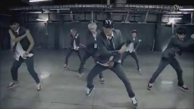 Mash-up beep beep with growl mv (exo+btob)