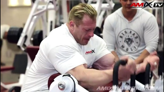 Dennis Wolf (Amix Team) Biceps 12 weeks before 2015 Olympia Weekend